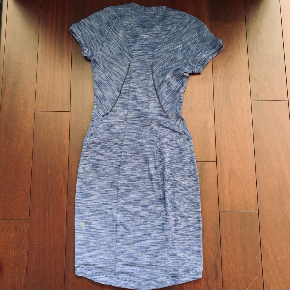 lululemon athletica Blue Space-Dye Active Tee Dress - Picture 4 of 5